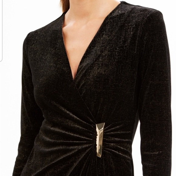 Calvin Klein Velvet Wrap dress - Picture 2 of 7
